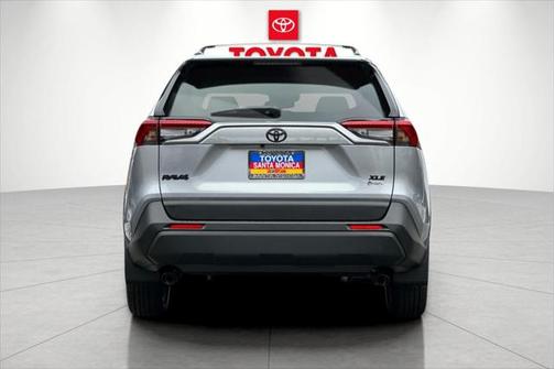 2025 Toyota RAV4 Hybrid XLE Premium