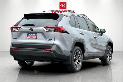 2025 Toyota RAV4 Hybrid XLE Premium