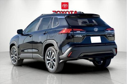 2025 Toyota Corolla Cross XLE
