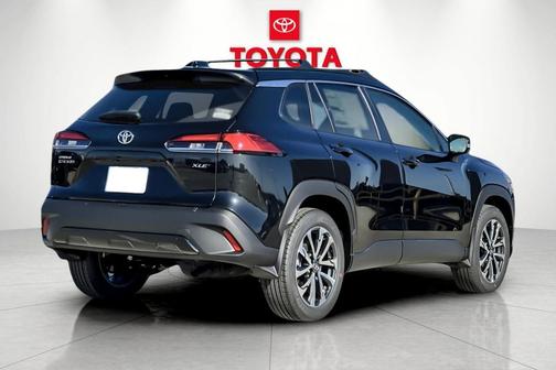 2025 Toyota Corolla Cross XLE