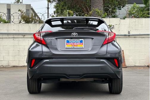 2021 Toyota C-HR LE
