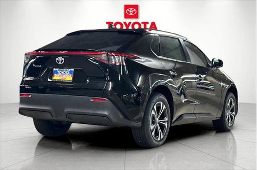 2025 Toyota bZ4X XLE