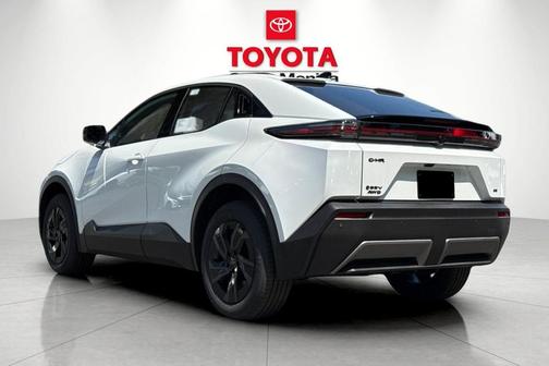 Pearl 2026 Toyota C-HR SE
