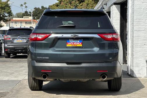 2021 Chevrolet Traverse LT Cloth