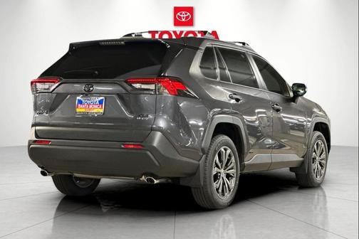 2025 Toyota RAV4 Hybrid XLE Premium