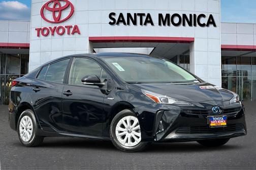 2021 Toyota Prius LE