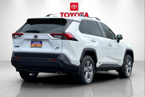 2025 Toyota RAV4 Hybrid LE