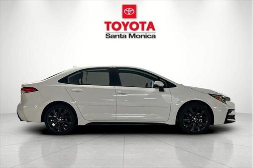 2025 Toyota Corolla Hybrid SE