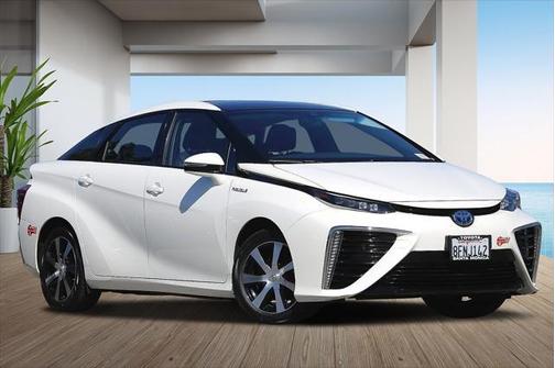 2018 Toyota Mirai Base