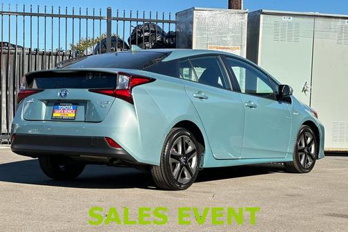 2019 Toyota Prius XLE