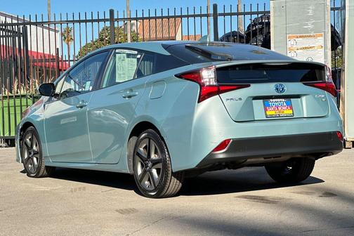 2019 Toyota Prius XLE