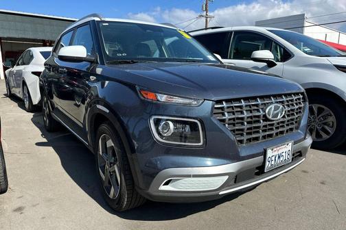 2023 Hyundai VENUE Limited