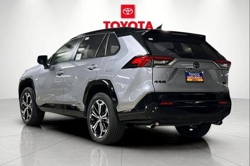2025 Toyota RAV4 Hybrid SE