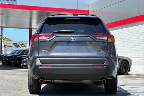 2024 Toyota RAV4 Hybrid LE