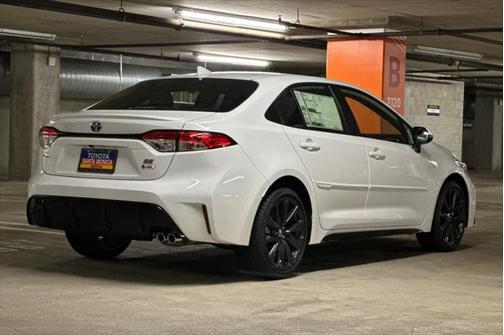 2025 Toyota Corolla Hybrid SE