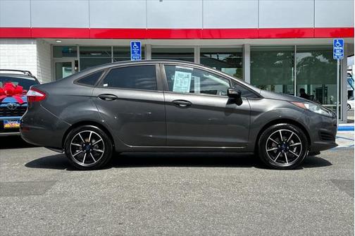 2016 Ford Fiesta SE