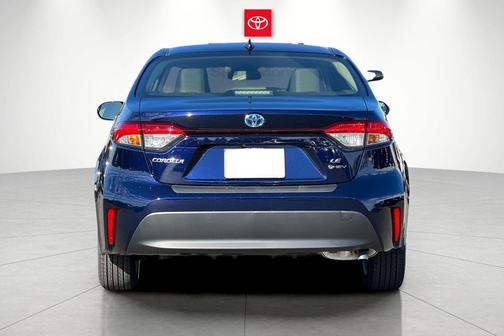 2025 Toyota Corolla Hybrid LE