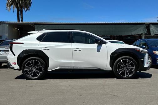 2024 Toyota bZ4X Limited