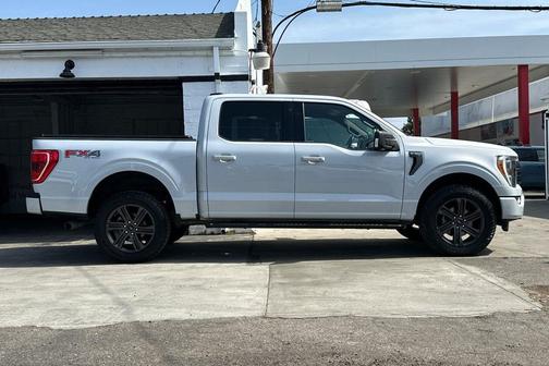 Space White Metallic 2021 Ford F-150 XLT