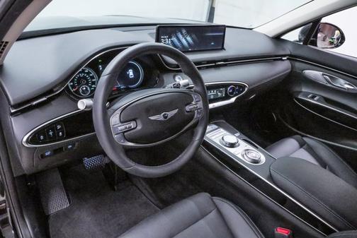 2025 Genesis GV70 2.5T