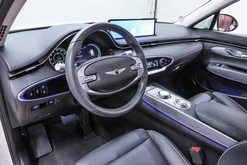 2025 Genesis GV70 2.5T