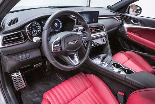 2025 Genesis G70 2.5T