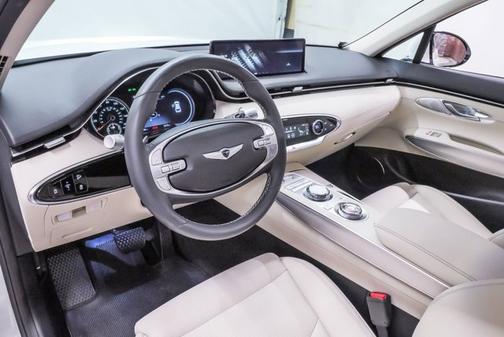 2024 Genesis GV70 2.5T
