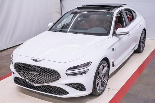 2025 Genesis G70 2.5T