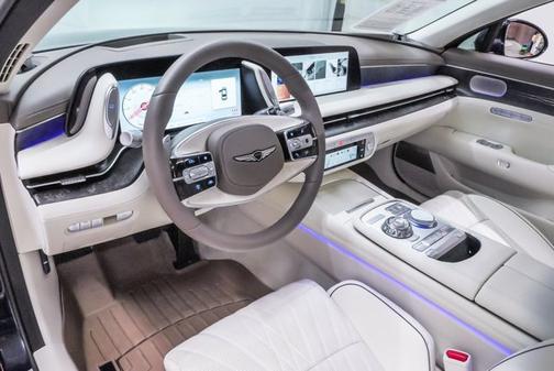 2024 Genesis G90 e-SC