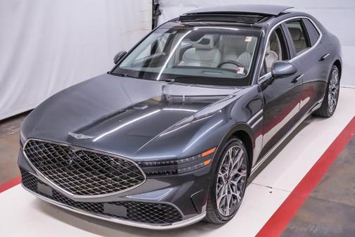 2023 Genesis G90 e-SC