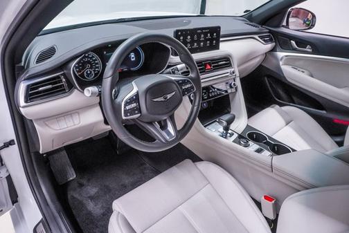 2025 Genesis G70 2.5T