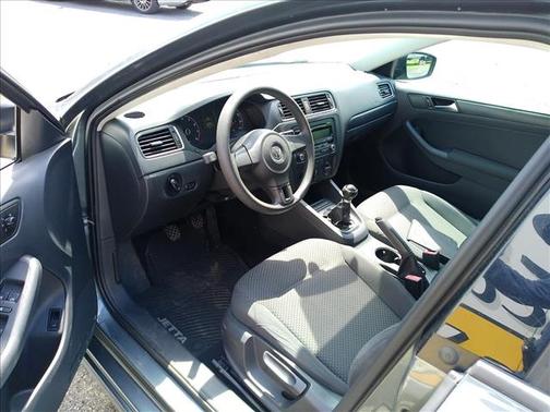 Gray 2012 Volkswagen Jetta S