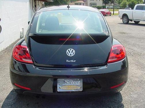 2016 Volkswagen Beetle 1.8T S