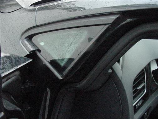 2016 Volkswagen Golf GTI 2.0T SE 4-Door