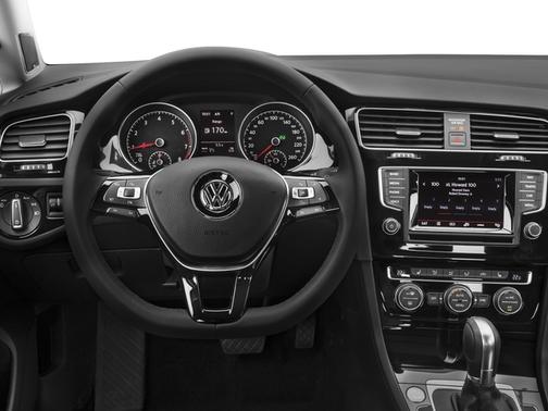 2016 Volkswagen Golf SportWagen TSI SE 4-Door