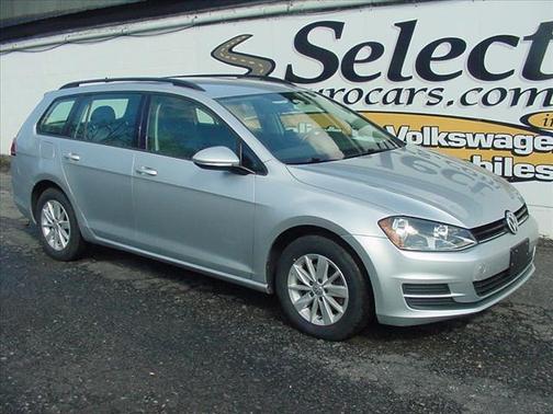 2016 Volkswagen Golf SportWagen TSI S 4-Door