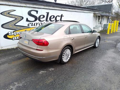 2016 Volkswagen Passat 1.8T SE w/Technology