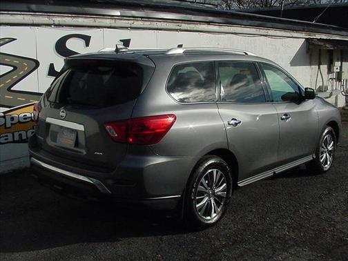 2019 Nissan Pathfinder S