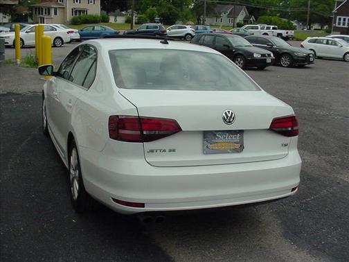 White 2017 Volkswagen Jetta 1.4T SE