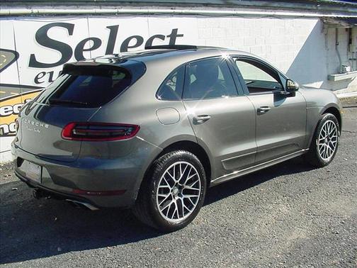 2016 Porsche Macan Turbo