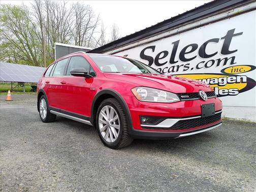 Red 2017 Volkswagen Golf Alltrack TSI SE