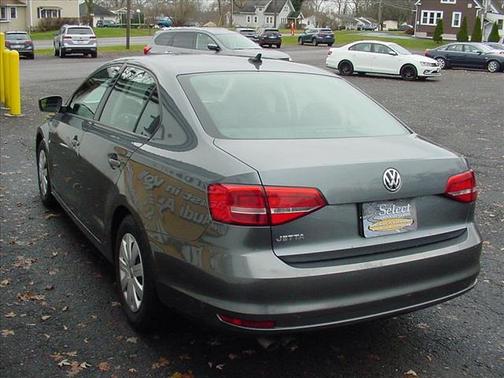 2015 Volkswagen Jetta Man S w/Technology