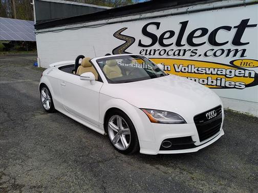 White 2015 Audi TT 2.0T