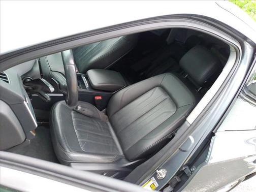 2018 Audi Q5 2.0T Premium Plus