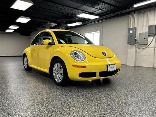 2009 Volkswagen New Beetle S