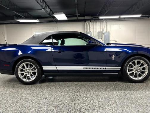 2011 Ford Mustang V6 Premium