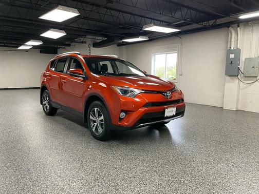 Barcelona Red Metallic 2016 Toyota RAV4 XLE