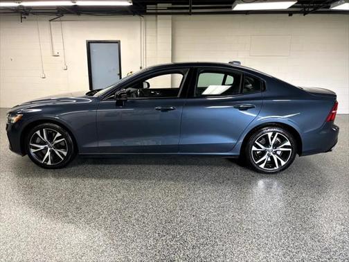 2019 Volvo S60 T6 R-Design