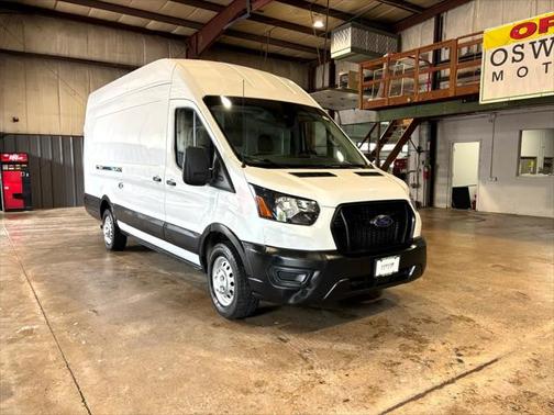 2022 Ford Transit-250 Base