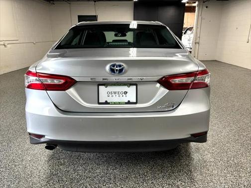 2018 Toyota Camry Hybrid XLE